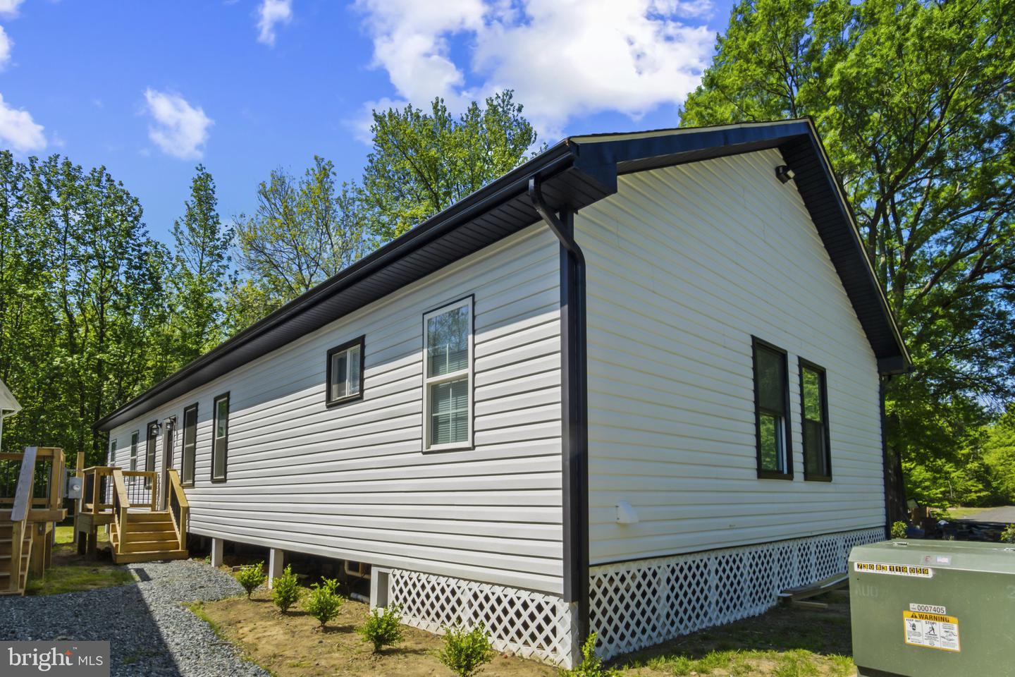 4319 HADAMAR RD, SPOTSYLVANIA, Virginia 22551, 5 Bedrooms Bedrooms, ,3 BathroomsBathrooms,Residential,For sale,4319 HADAMAR RD,VASP2033342 MLS # VASP2033342