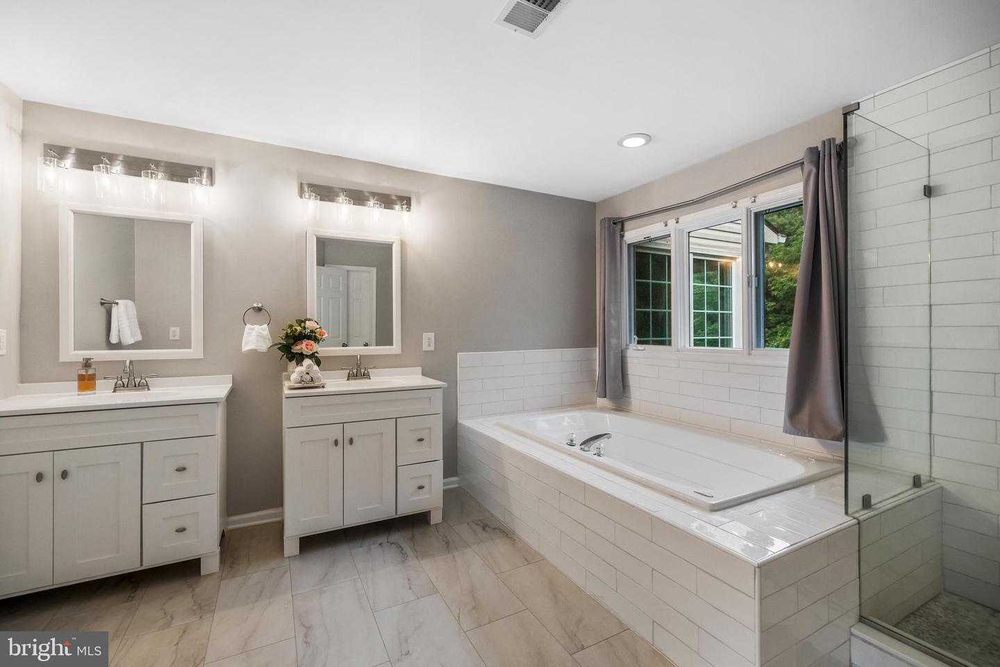 12353 SILENT WOLF DR, MANASSAS, Virginia 20112, 4 Bedrooms Bedrooms, ,2 BathroomsBathrooms,Residential,For sale,12353 SILENT WOLF DR,VAPW2095286 MLS # VAPW2095286