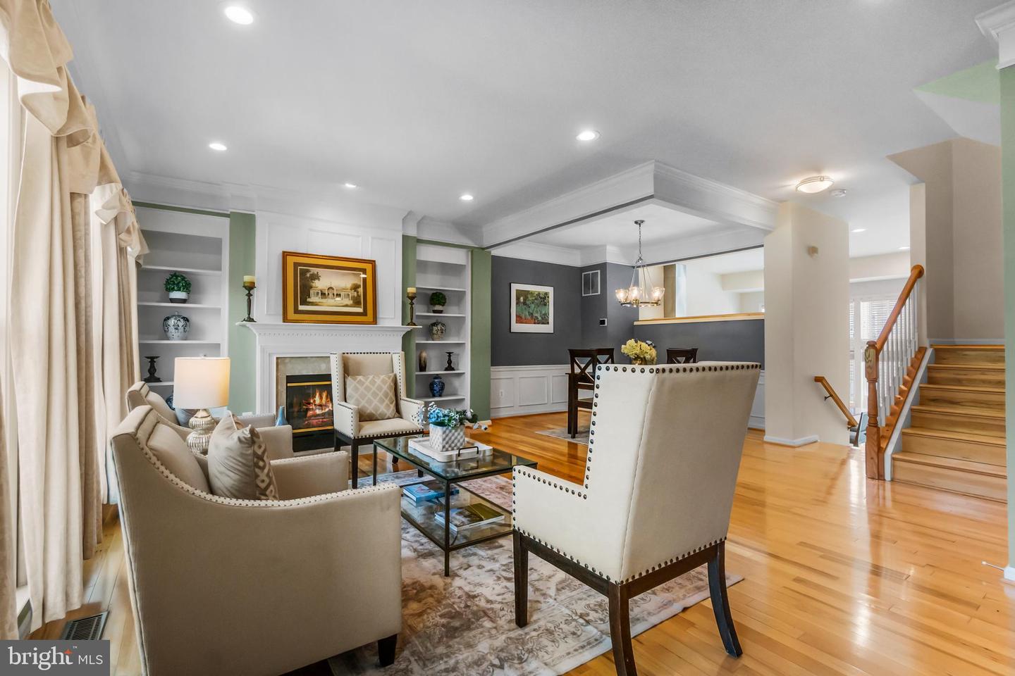 6249 AUBURN LEAF LN, ALEXANDRIA, Virginia 22312, 3 Bedrooms Bedrooms, ,2 BathroomsBathrooms,Residential,For sale,6249 AUBURN LEAF LN,VAFX2242750 MLS # VAFX2242750