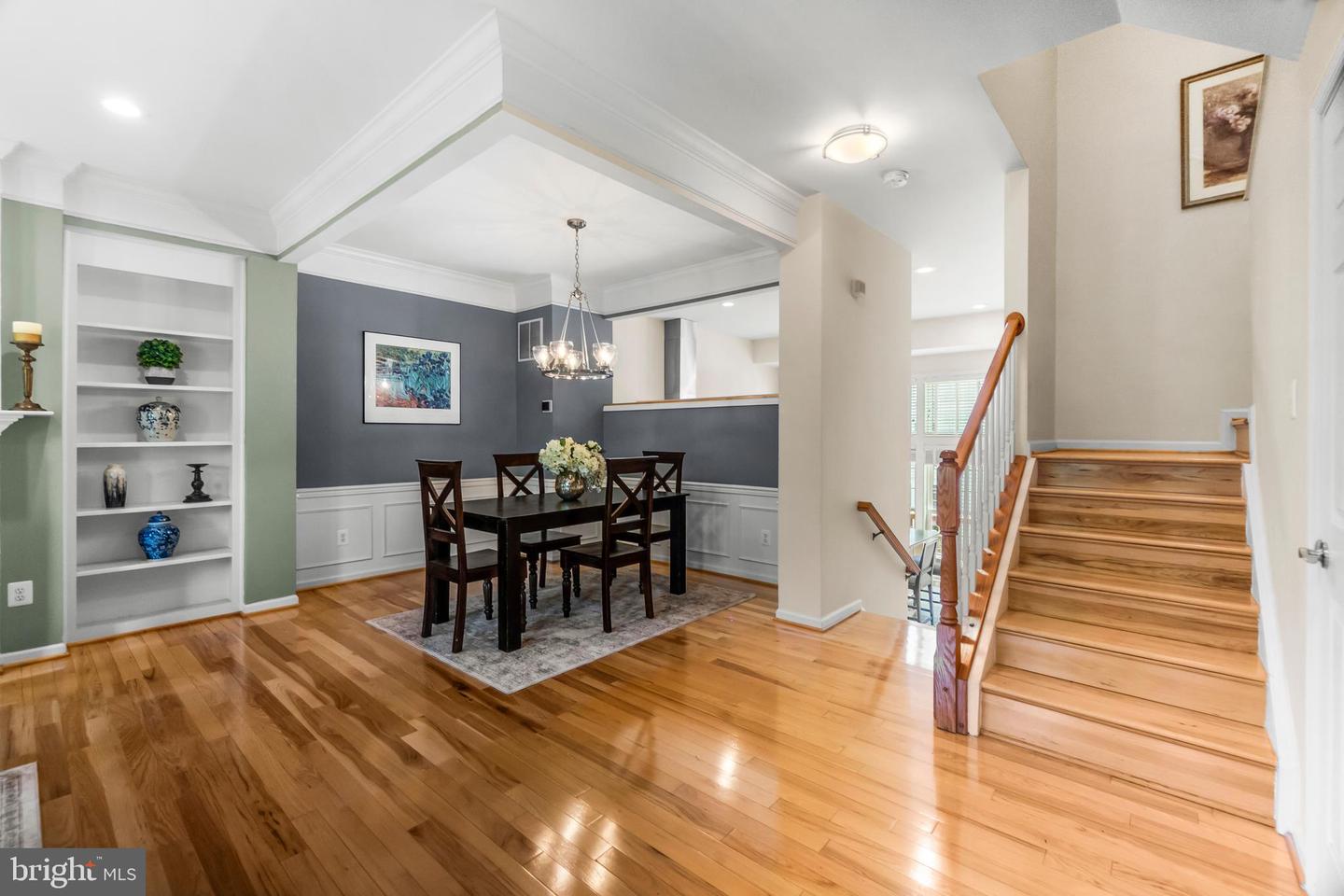 6249 AUBURN LEAF LN, ALEXANDRIA, Virginia 22312, 3 Bedrooms Bedrooms, ,2 BathroomsBathrooms,Residential,For sale,6249 AUBURN LEAF LN,VAFX2242750 MLS # VAFX2242750