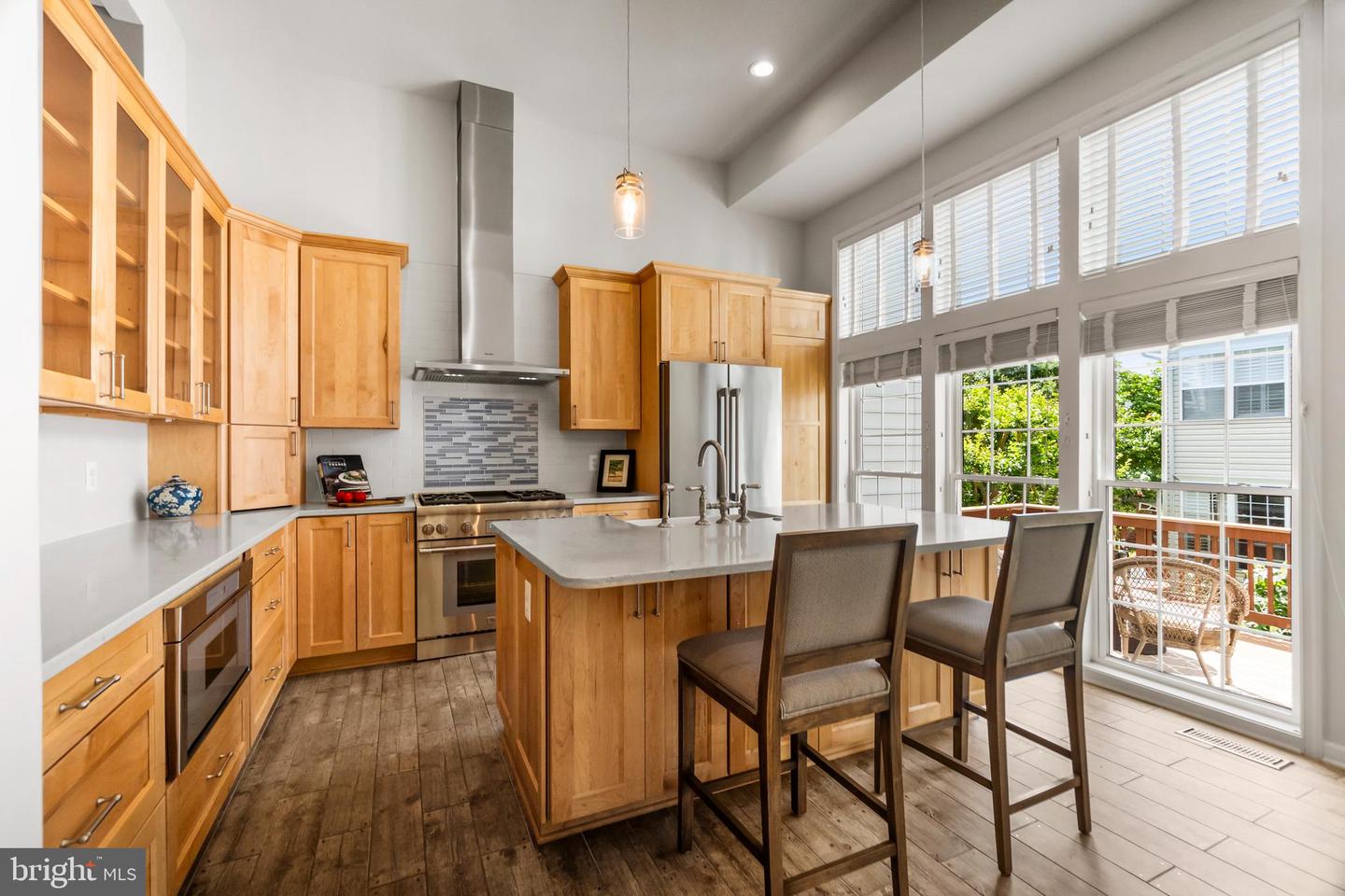 6249 AUBURN LEAF LN, ALEXANDRIA, Virginia 22312, 3 Bedrooms Bedrooms, ,2 BathroomsBathrooms,Residential,For sale,6249 AUBURN LEAF LN,VAFX2242750 MLS # VAFX2242750