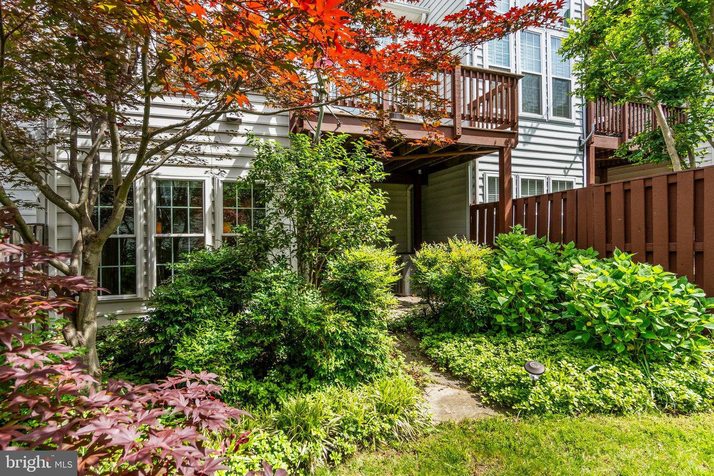 6249 AUBURN LEAF LN, ALEXANDRIA, Virginia 22312, 3 Bedrooms Bedrooms, ,2 BathroomsBathrooms,Residential,For sale,6249 AUBURN LEAF LN,VAFX2242750 MLS # VAFX2242750