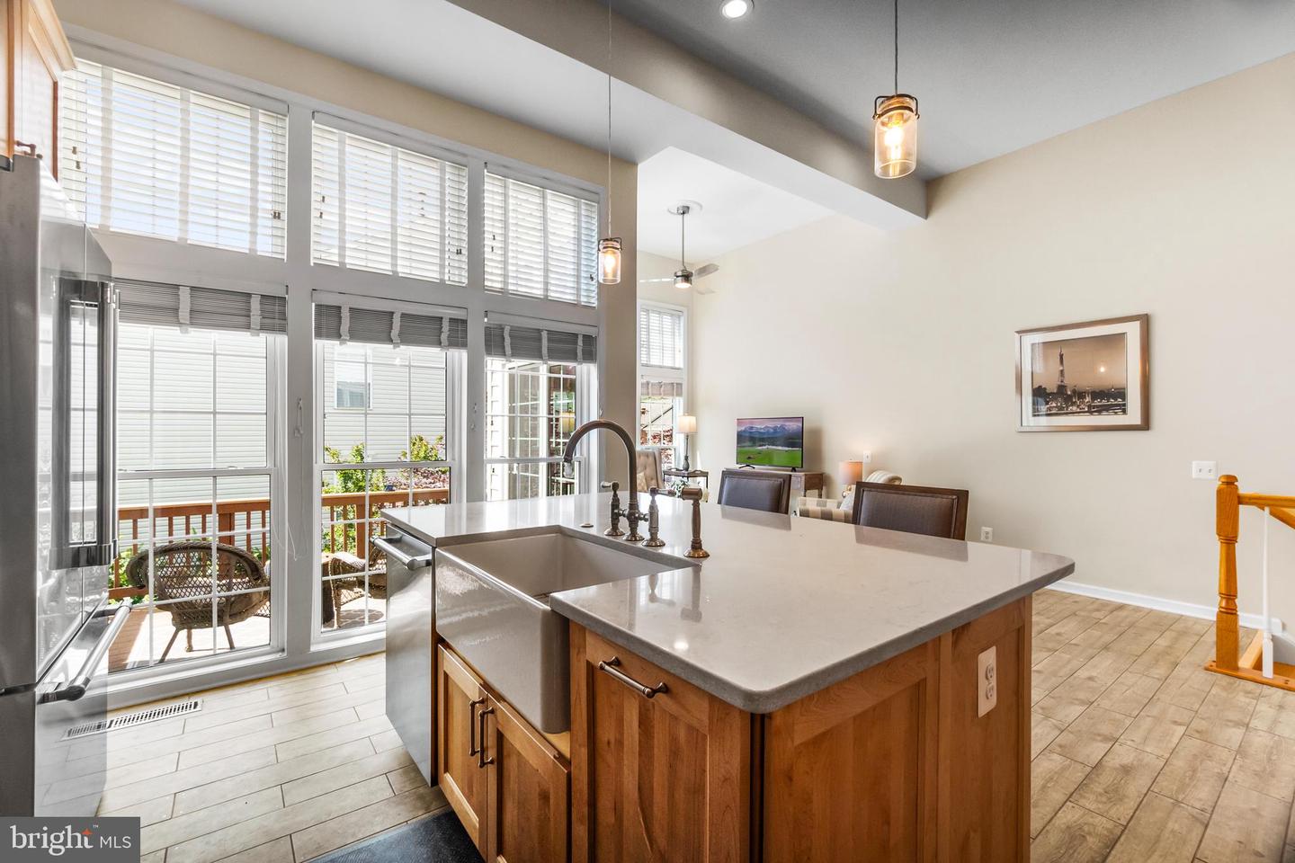 6249 AUBURN LEAF LN, ALEXANDRIA, Virginia 22312, 3 Bedrooms Bedrooms, ,2 BathroomsBathrooms,Residential,For sale,6249 AUBURN LEAF LN,VAFX2242750 MLS # VAFX2242750