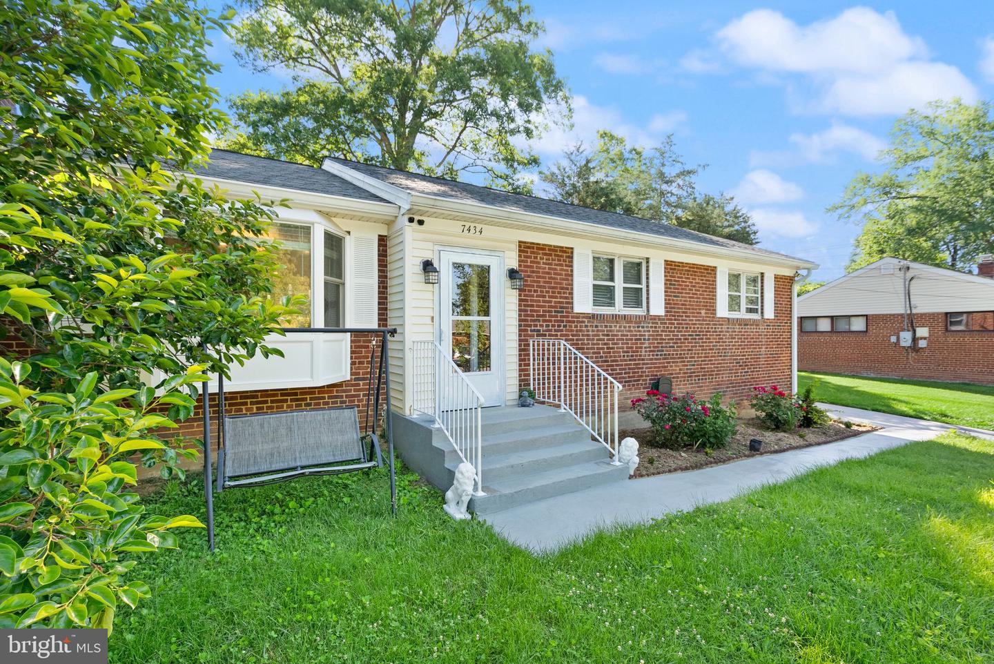 7434 DICKENSON ST, SPRINGFIELD, Virginia 22150, 4 Bedrooms Bedrooms, ,2 BathroomsBathrooms,Residential,For sale,7434 DICKENSON ST,VAFX2242598 MLS # VAFX2242598