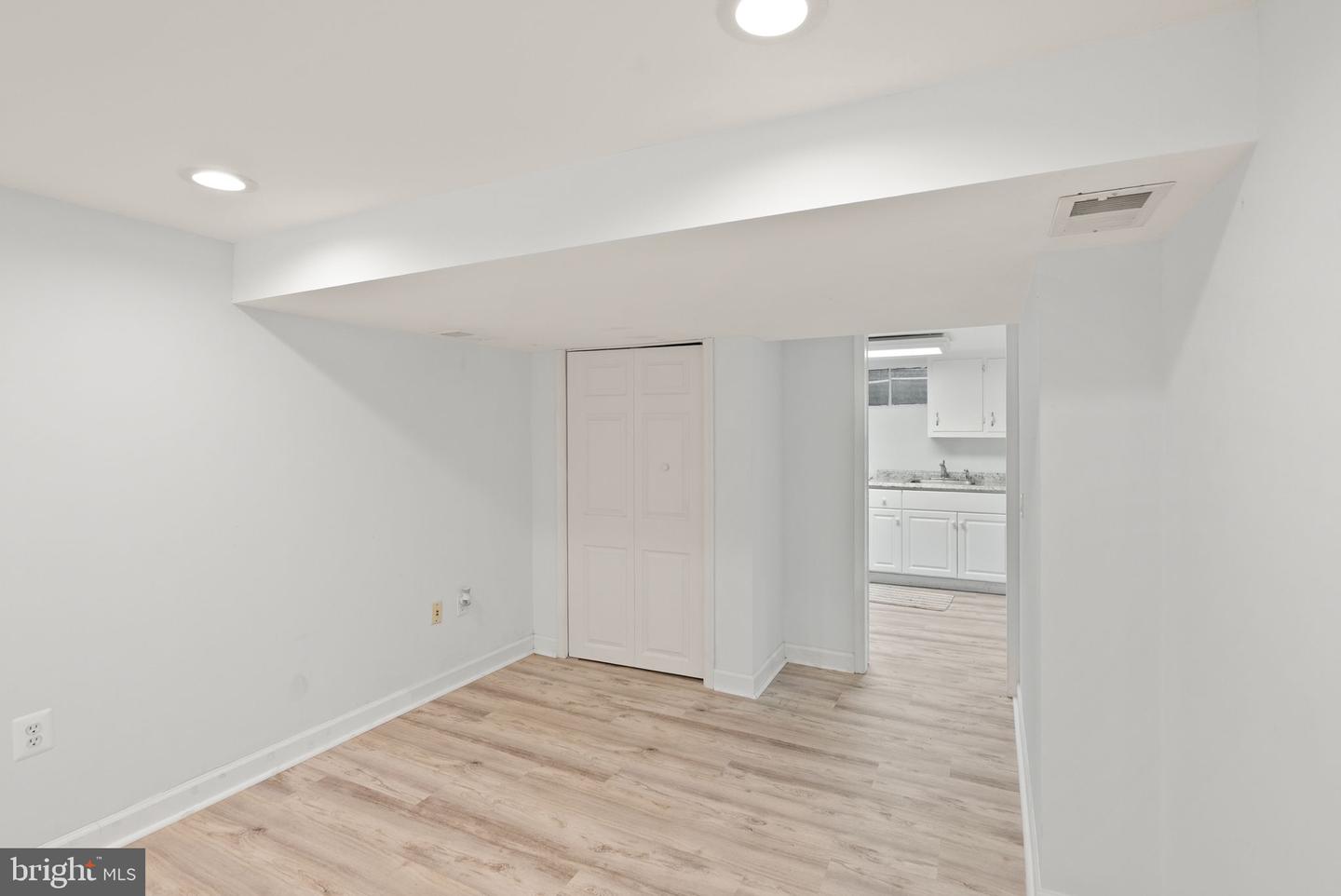 7434 DICKENSON ST, SPRINGFIELD, Virginia 22150, 4 Bedrooms Bedrooms, ,2 BathroomsBathrooms,Residential,For sale,7434 DICKENSON ST,VAFX2242598 MLS # VAFX2242598
