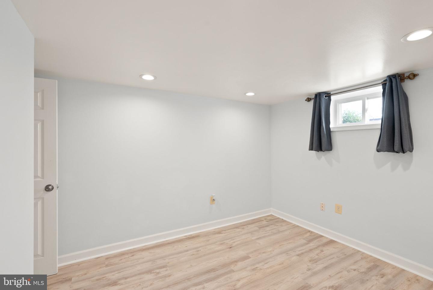 7434 DICKENSON ST, SPRINGFIELD, Virginia 22150, 4 Bedrooms Bedrooms, ,2 BathroomsBathrooms,Residential,For sale,7434 DICKENSON ST,VAFX2242598 MLS # VAFX2242598