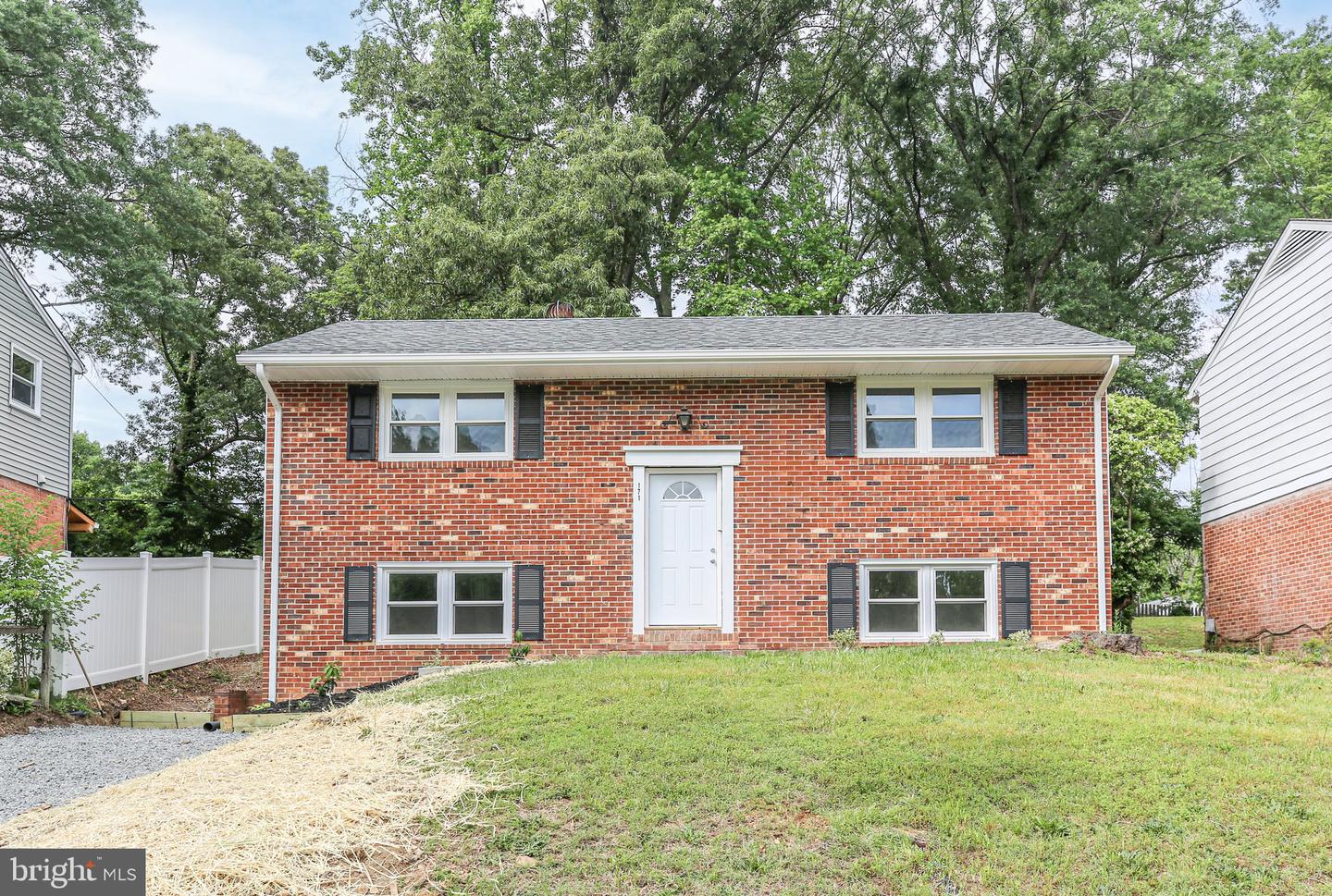 171 LONGSTREET AVE, FREDERICKSBURG, Virginia 22401, 3 Bedrooms Bedrooms, ,2 BathroomsBathrooms,Residential,For sale,171 LONGSTREET AVE,VAFB2008288 MLS # VAFB2008288