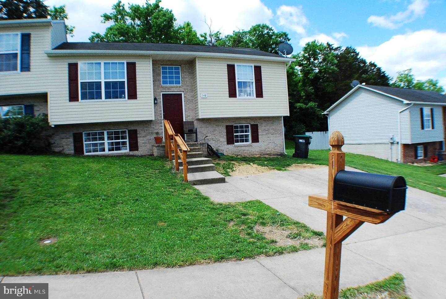 548 STONEWALL ST, STRASBURG, Virginia 22657, 4 Bedrooms Bedrooms, ,2 BathroomsBathrooms,Residential,For sale,548 STONEWALL ST,VASH2011540 MLS # VASH2011540