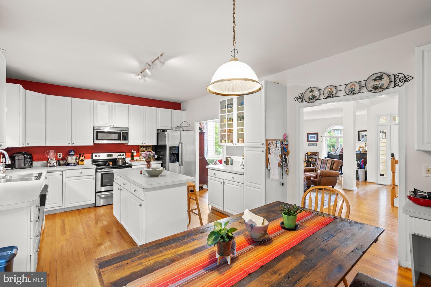 419 WESTSIDE STATION DR, WINCHESTER, Virginia 22601, 4 Bedrooms Bedrooms, ,3 BathroomsBathrooms,Residential,For sale,419 WESTSIDE STATION DR,VAFV2034368 MLS # VAFV2034368