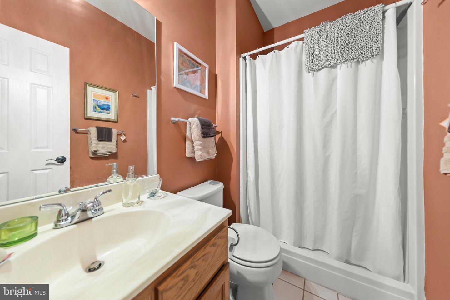 419 WESTSIDE STATION DR, WINCHESTER, Virginia 22601, 4 Bedrooms Bedrooms, ,3 BathroomsBathrooms,Residential,For sale,419 WESTSIDE STATION DR,VAFV2034368 MLS # VAFV2034368