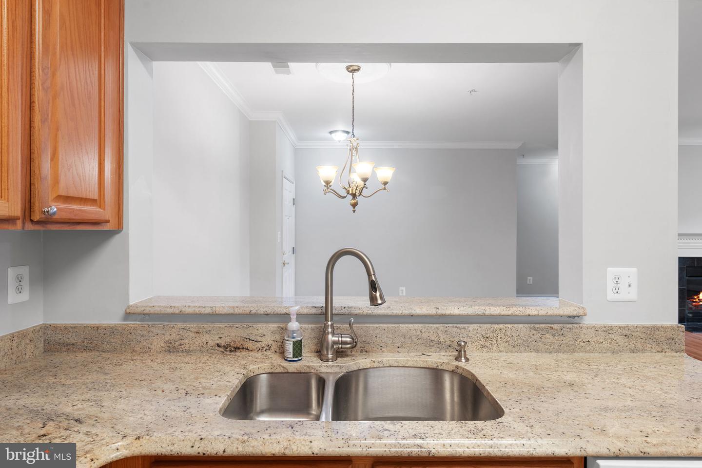 13891 CHELMSFORD DR #201, GAINESVILLE, Virginia 20155, 2 Bedrooms Bedrooms, ,2 BathroomsBathrooms,Residential,For sale,13891 CHELMSFORD DR #201,VAPW2095364 MLS # VAPW2095364