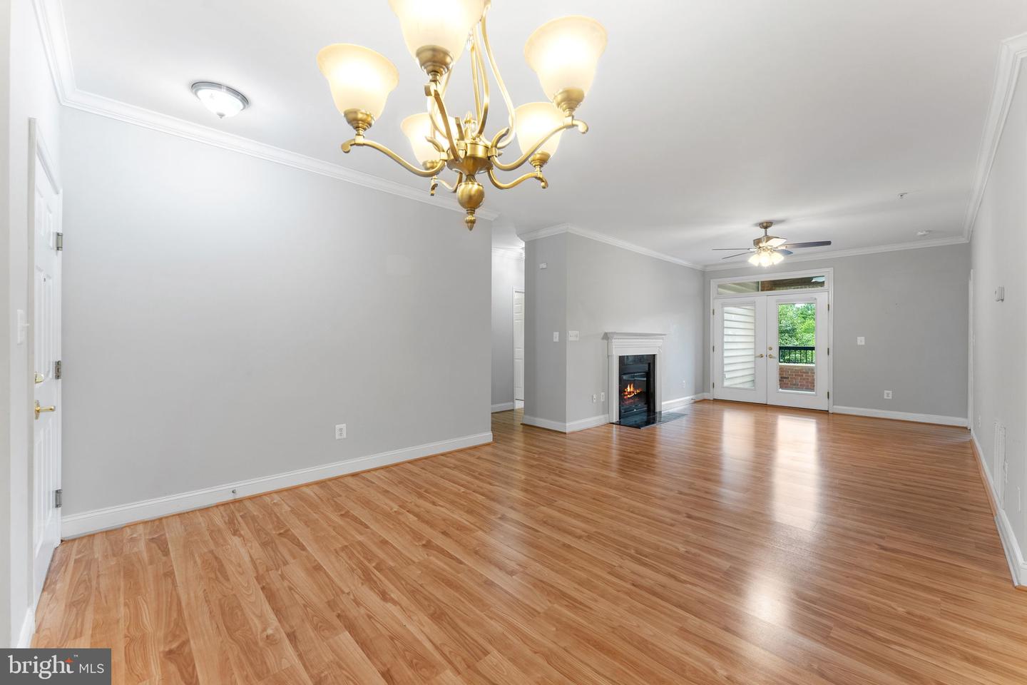 13891 CHELMSFORD DR #201, GAINESVILLE, Virginia 20155, 2 Bedrooms Bedrooms, ,2 BathroomsBathrooms,Residential,For sale,13891 CHELMSFORD DR #201,VAPW2095364 MLS # VAPW2095364
