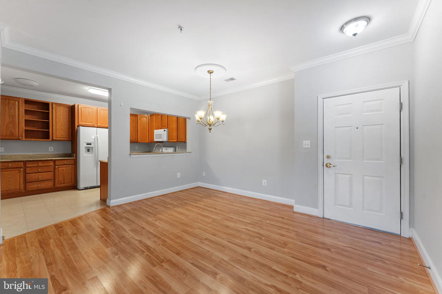 13891 CHELMSFORD DR #201, GAINESVILLE, Virginia 20155, 2 Bedrooms Bedrooms, ,2 BathroomsBathrooms,Residential,For sale,13891 CHELMSFORD DR #201,VAPW2095364 MLS # VAPW2095364