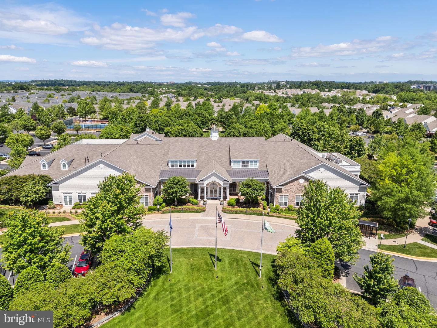 44372 SUNSET MAPLE DR, ASHBURN, Virginia 20147, 3 Bedrooms Bedrooms, ,2 BathroomsBathrooms,Residential,For sale,44372 SUNSET MAPLE DR,VALO2097602 MLS # VALO2097602