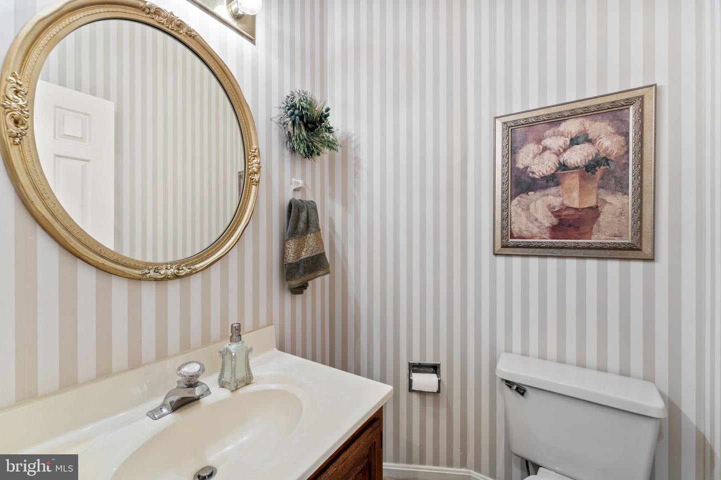 8091 WHITLERS CREEK CT, SPRINGFIELD, Virginia 22152, 4 Bedrooms Bedrooms, ,3 BathroomsBathrooms,Residential,For sale,8091 WHITLERS CREEK CT,VAFX2242734 MLS # VAFX2242734