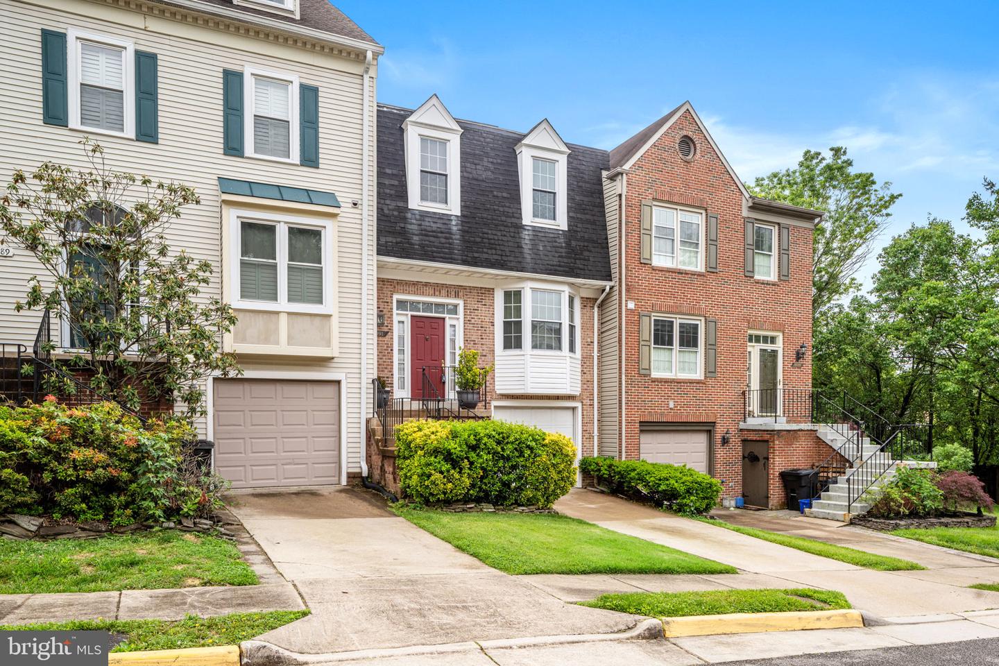 8091 WHITLERS CREEK CT, SPRINGFIELD, Virginia 22152, 4 Bedrooms Bedrooms, ,3 BathroomsBathrooms,Residential,For sale,8091 WHITLERS CREEK CT,VAFX2242734 MLS # VAFX2242734