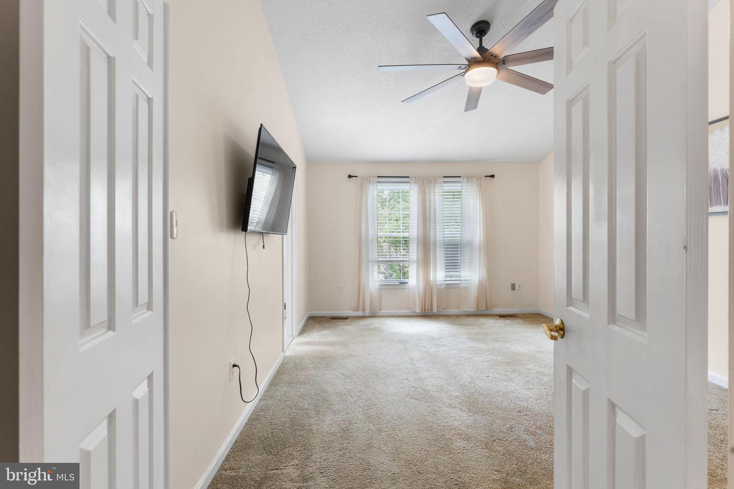 8091 WHITLERS CREEK CT, SPRINGFIELD, Virginia 22152, 4 Bedrooms Bedrooms, ,3 BathroomsBathrooms,Residential,For sale,8091 WHITLERS CREEK CT,VAFX2242734 MLS # VAFX2242734