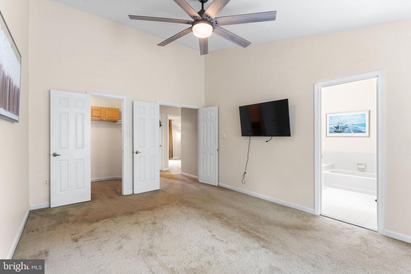 8091 WHITLERS CREEK CT, SPRINGFIELD, Virginia 22152, 4 Bedrooms Bedrooms, ,3 BathroomsBathrooms,Residential,For sale,8091 WHITLERS CREEK CT,VAFX2242734 MLS # VAFX2242734