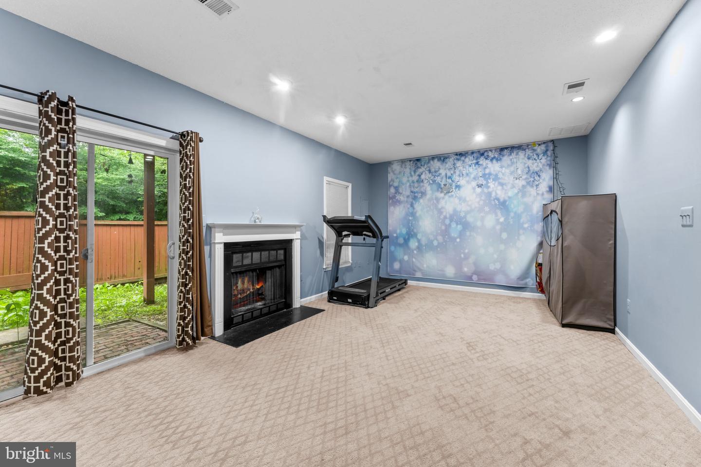 8091 WHITLERS CREEK CT, SPRINGFIELD, Virginia 22152, 4 Bedrooms Bedrooms, ,3 BathroomsBathrooms,Residential,For sale,8091 WHITLERS CREEK CT,VAFX2242734 MLS # VAFX2242734