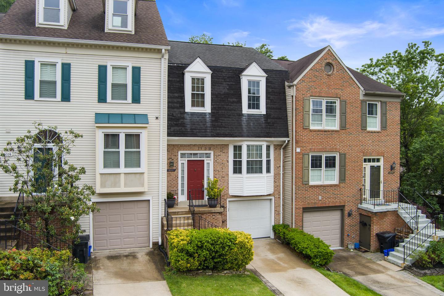 8091 WHITLERS CREEK CT, SPRINGFIELD, Virginia 22152, 4 Bedrooms Bedrooms, ,3 BathroomsBathrooms,Residential,For sale,8091 WHITLERS CREEK CT,VAFX2242734 MLS # VAFX2242734