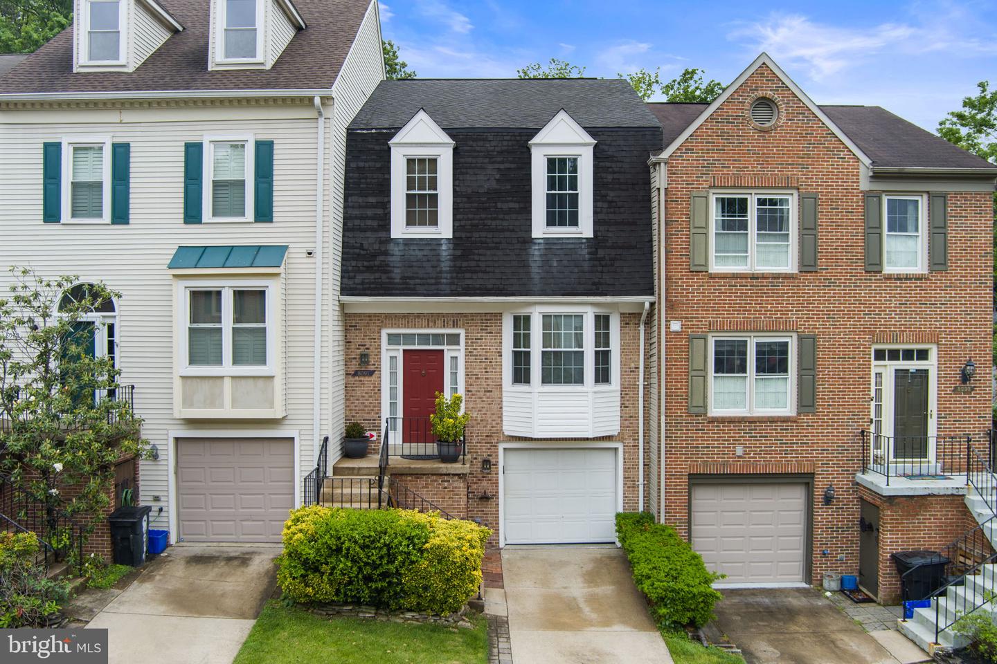 8091 WHITLERS CREEK CT, SPRINGFIELD, Virginia 22152, 4 Bedrooms Bedrooms, ,3 BathroomsBathrooms,Residential,For sale,8091 WHITLERS CREEK CT,VAFX2242734 MLS # VAFX2242734