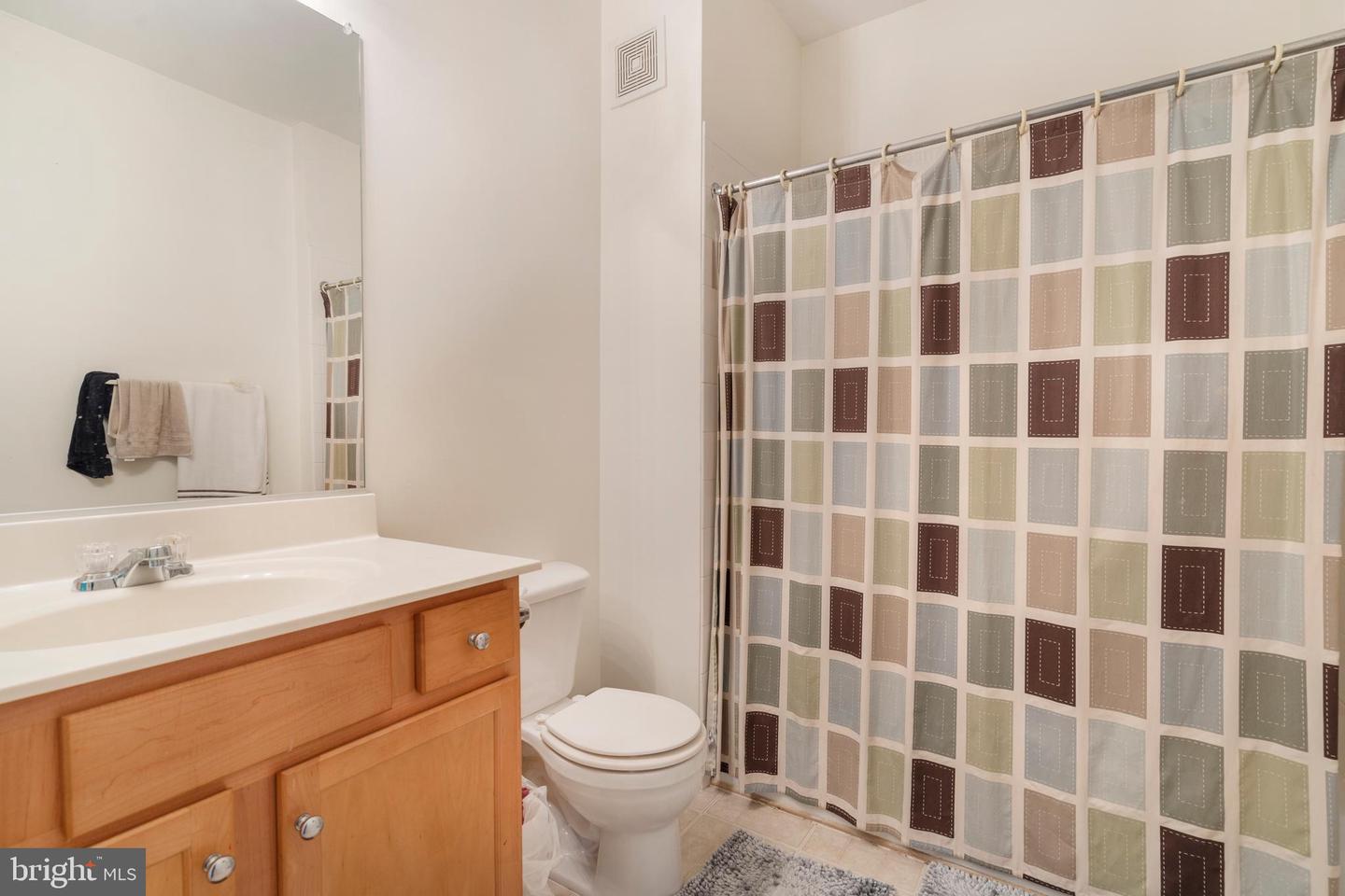 5170-A WILLIAM COLIN CT, CENTREVILLE, Virginia 20120, 2 Bedrooms Bedrooms, ,2 BathroomsBathrooms,Residential,For sale,5170-A WILLIAM COLIN CT,VAFX2242744 MLS # VAFX2242744