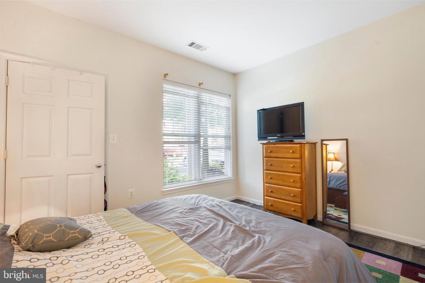 5170-A WILLIAM COLIN CT, CENTREVILLE, Virginia 20120, 2 Bedrooms Bedrooms, ,2 BathroomsBathrooms,Residential,For sale,5170-A WILLIAM COLIN CT,VAFX2242744 MLS # VAFX2242744