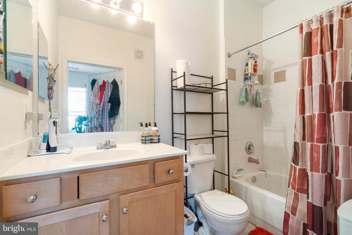 5170-A WILLIAM COLIN CT, CENTREVILLE, Virginia 20120, 2 Bedrooms Bedrooms, ,2 BathroomsBathrooms,Residential,For sale,5170-A WILLIAM COLIN CT,VAFX2242744 MLS # VAFX2242744
