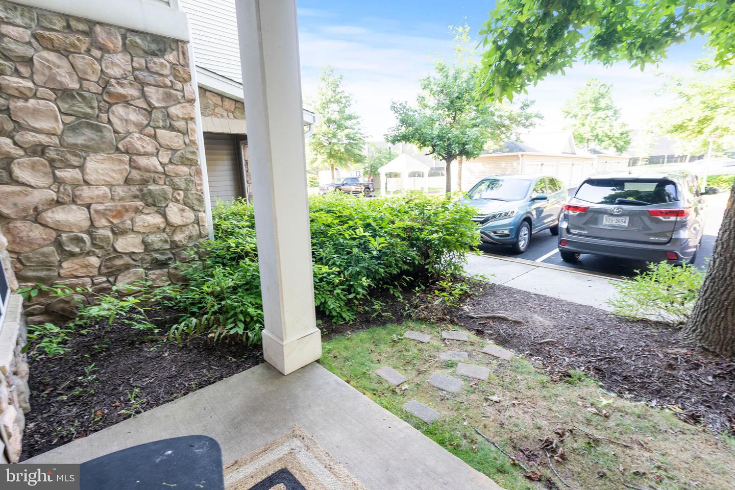 5170-A WILLIAM COLIN CT, CENTREVILLE, Virginia 20120, 2 Bedrooms Bedrooms, ,2 BathroomsBathrooms,Residential,For sale,5170-A WILLIAM COLIN CT,VAFX2242744 MLS # VAFX2242744