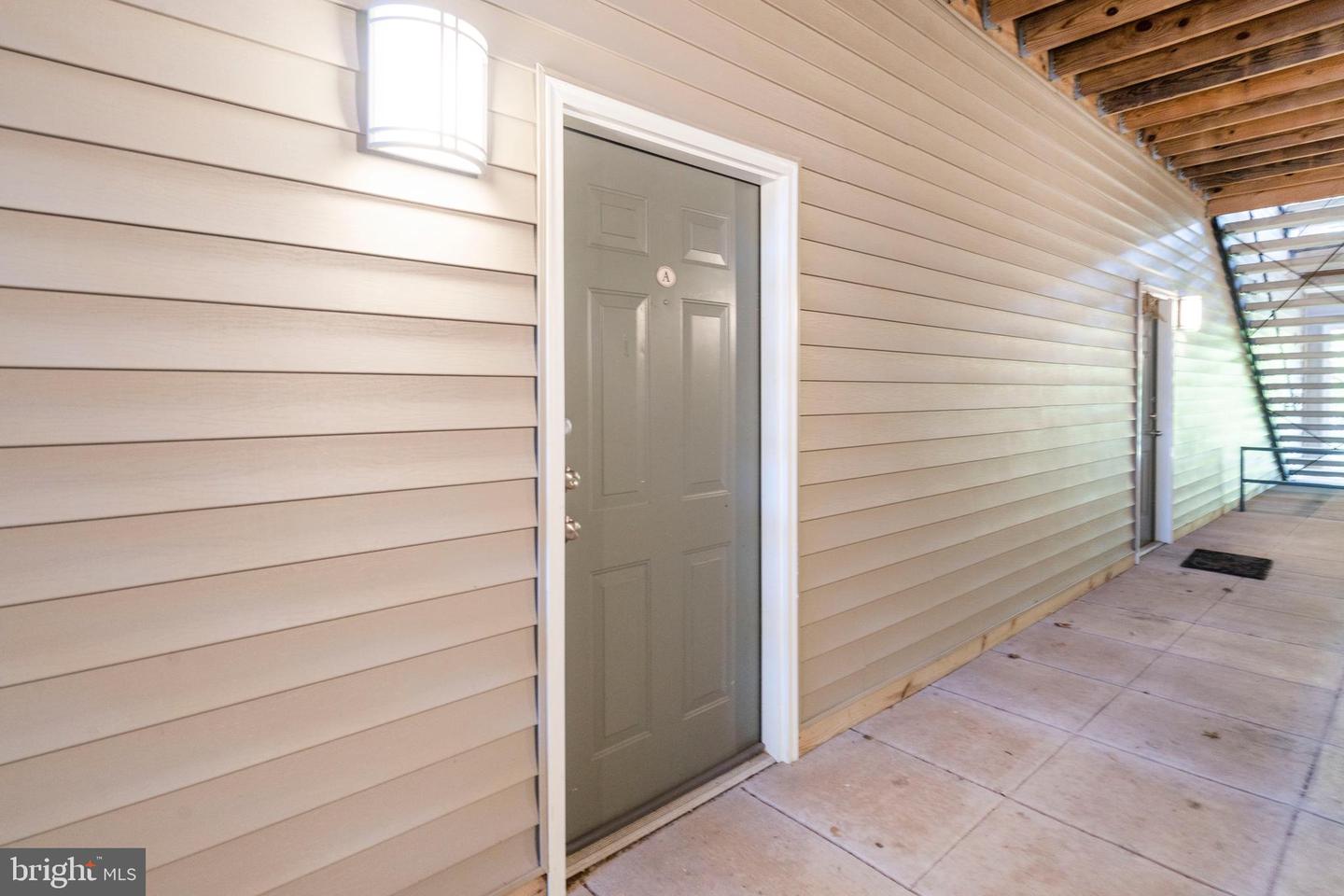 5170-A WILLIAM COLIN CT, CENTREVILLE, Virginia 20120, 2 Bedrooms Bedrooms, ,2 BathroomsBathrooms,Residential,For sale,5170-A WILLIAM COLIN CT,VAFX2242744 MLS # VAFX2242744