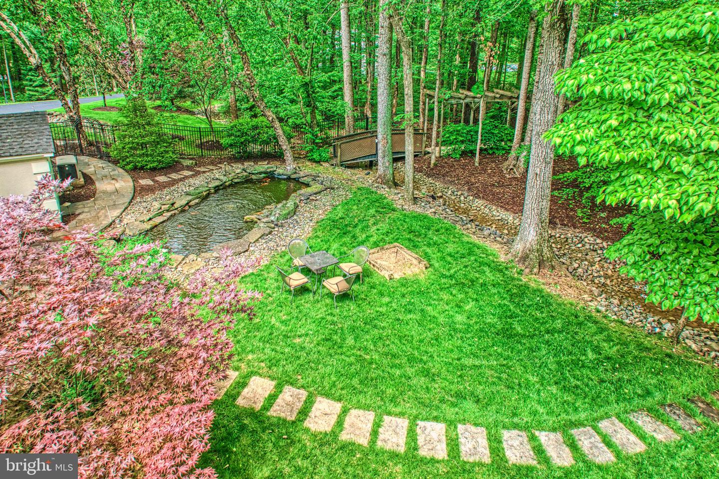 5026 HUNTWOOD MANOR DR, FAIRFAX, Virginia 22030, 7 Bedrooms Bedrooms, ,8 BathroomsBathrooms,Residential,For sale,5026 HUNTWOOD MANOR DR,VAFX2242968 MLS # VAFX2242968