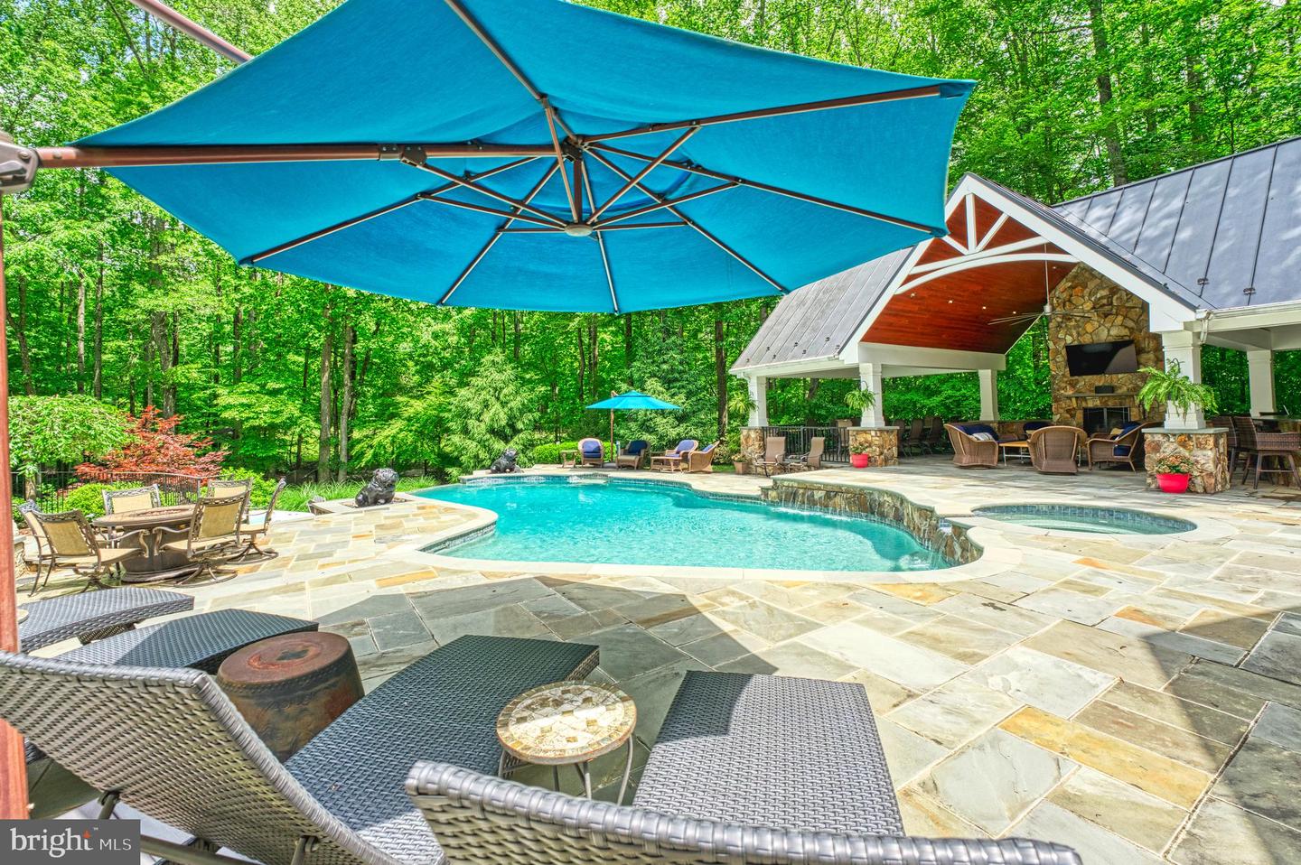5026 HUNTWOOD MANOR DR, FAIRFAX, Virginia 22030, 7 Bedrooms Bedrooms, ,8 BathroomsBathrooms,Residential,For sale,5026 HUNTWOOD MANOR DR,VAFX2242968 MLS # VAFX2242968