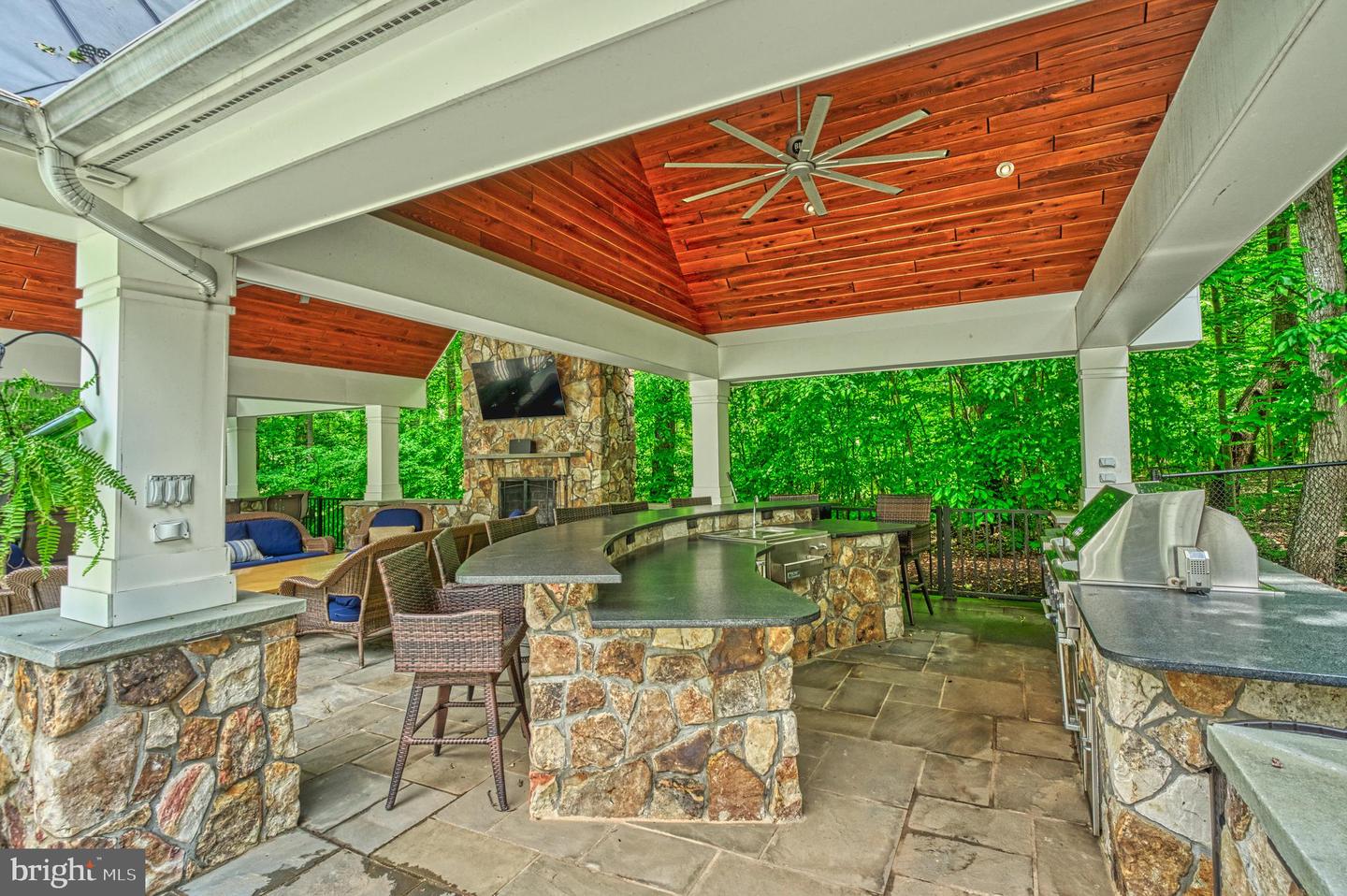 5026 HUNTWOOD MANOR DR, FAIRFAX, Virginia 22030, 7 Bedrooms Bedrooms, ,8 BathroomsBathrooms,Residential,For sale,5026 HUNTWOOD MANOR DR,VAFX2242968 MLS # VAFX2242968