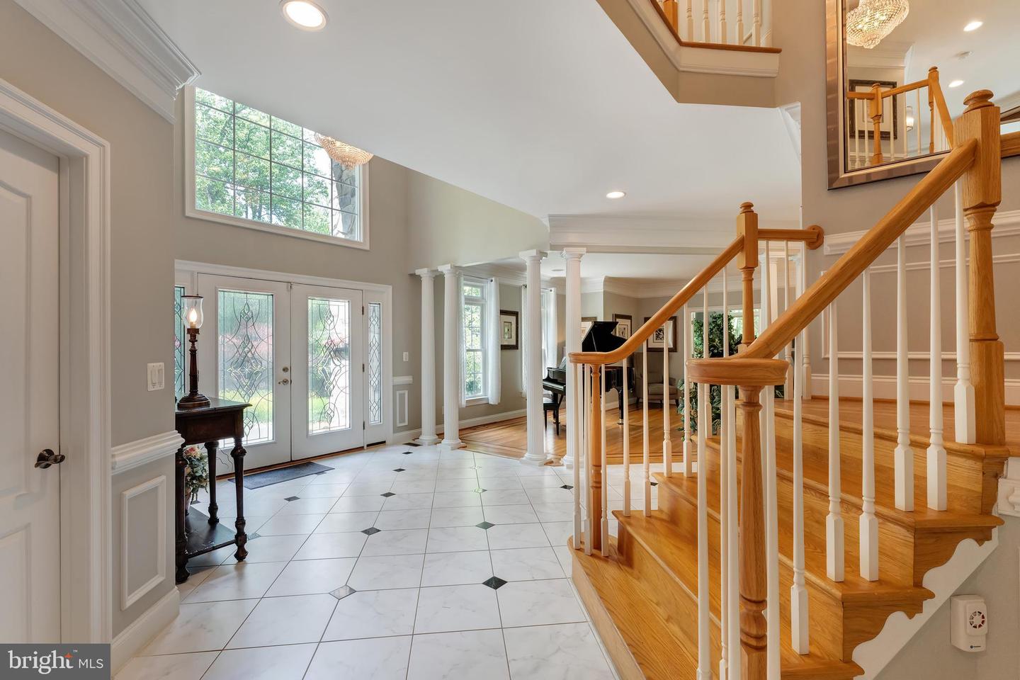 5026 HUNTWOOD MANOR DR, FAIRFAX, Virginia 22030, 7 Bedrooms Bedrooms, ,8 BathroomsBathrooms,Residential,For sale,5026 HUNTWOOD MANOR DR,VAFX2242968 MLS # VAFX2242968