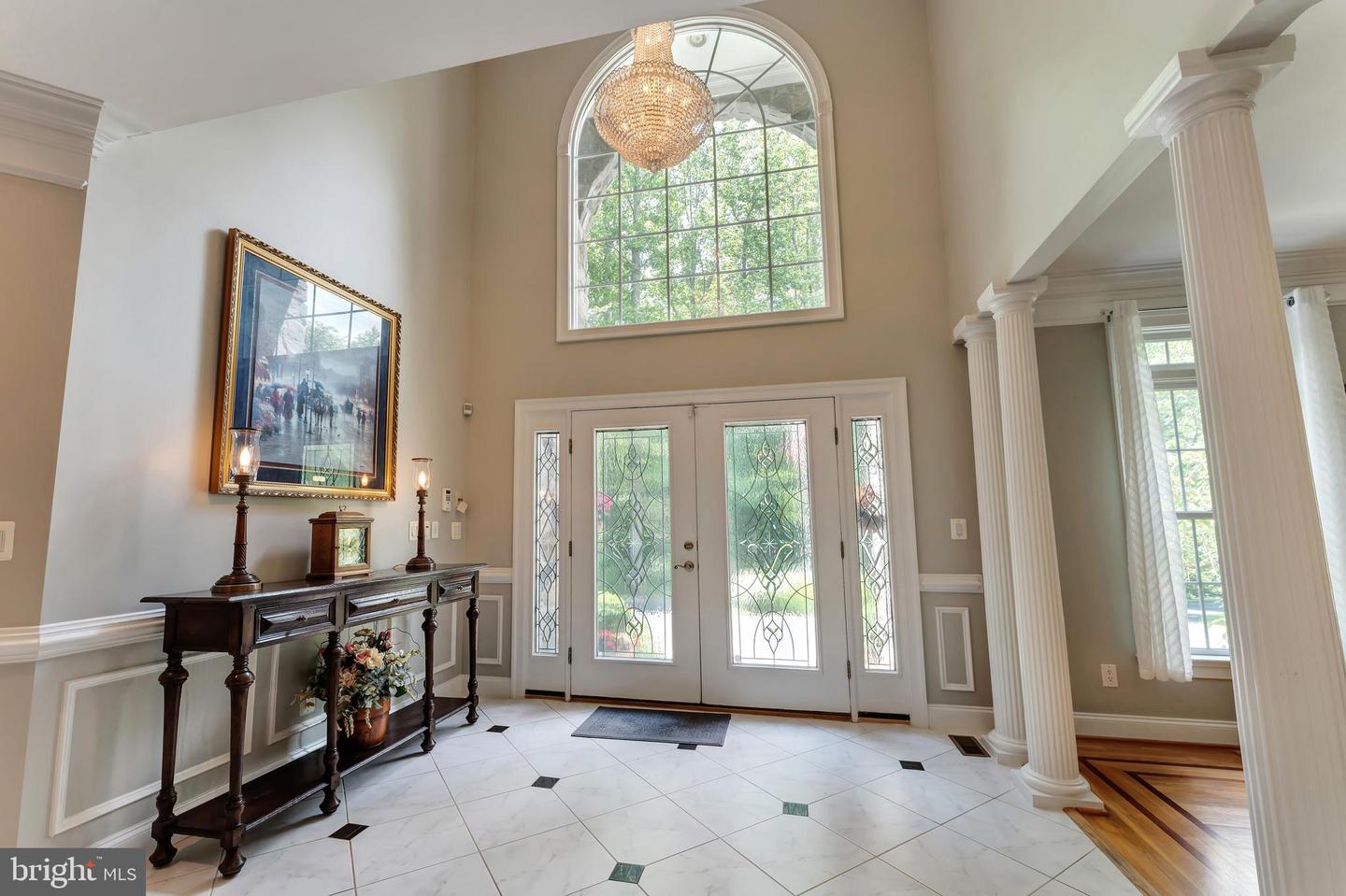 5026 HUNTWOOD MANOR DR, FAIRFAX, Virginia 22030, 7 Bedrooms Bedrooms, ,8 BathroomsBathrooms,Residential,For sale,5026 HUNTWOOD MANOR DR,VAFX2242968 MLS # VAFX2242968