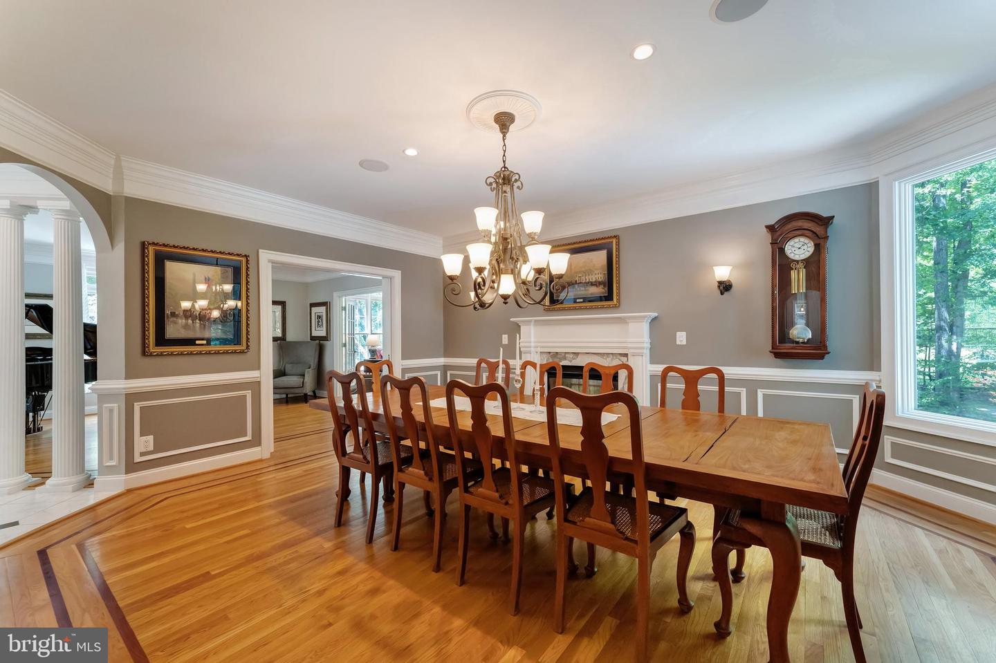 5026 HUNTWOOD MANOR DR, FAIRFAX, Virginia 22030, 7 Bedrooms Bedrooms, ,8 BathroomsBathrooms,Residential,For sale,5026 HUNTWOOD MANOR DR,VAFX2242968 MLS # VAFX2242968