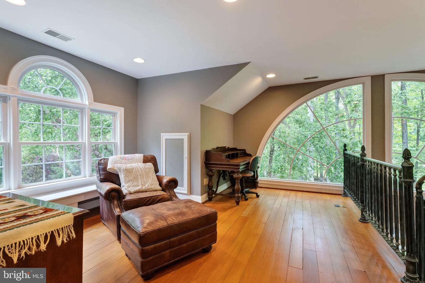 5026 HUNTWOOD MANOR DR, FAIRFAX, Virginia 22030, 7 Bedrooms Bedrooms, ,8 BathroomsBathrooms,Residential,For sale,5026 HUNTWOOD MANOR DR,VAFX2242968 MLS # VAFX2242968