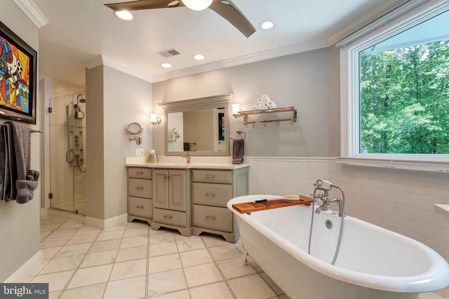 5026 HUNTWOOD MANOR DR, FAIRFAX, Virginia 22030, 7 Bedrooms Bedrooms, ,8 BathroomsBathrooms,Residential,For sale,5026 HUNTWOOD MANOR DR,VAFX2242968 MLS # VAFX2242968