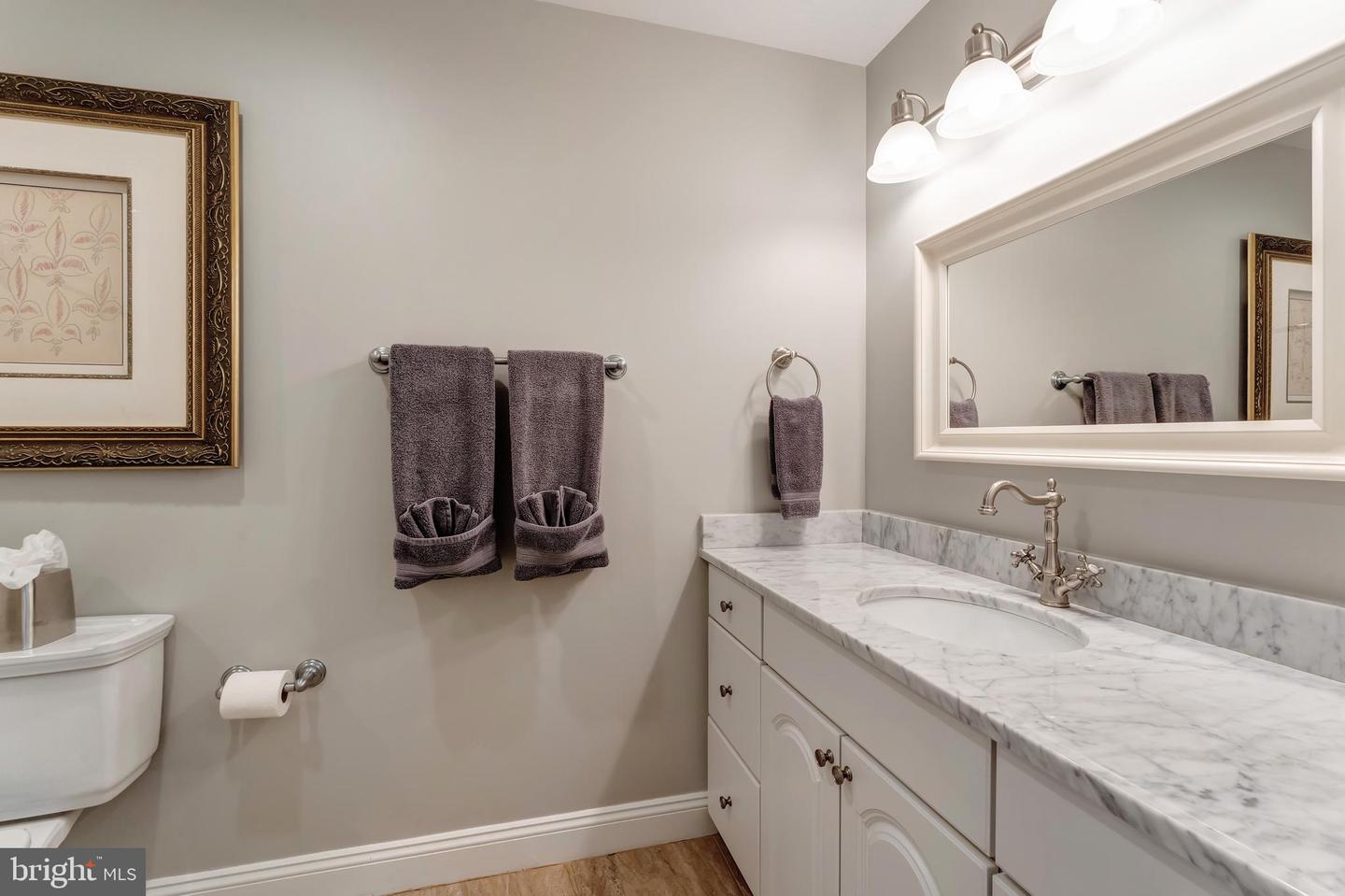 5026 HUNTWOOD MANOR DR, FAIRFAX, Virginia 22030, 7 Bedrooms Bedrooms, ,8 BathroomsBathrooms,Residential,For sale,5026 HUNTWOOD MANOR DR,VAFX2242968 MLS # VAFX2242968