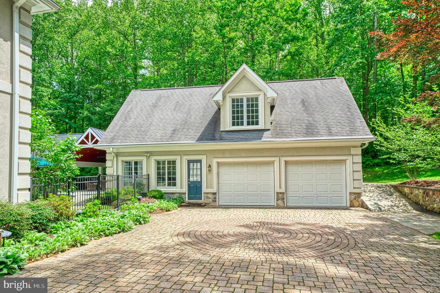 5026 HUNTWOOD MANOR DR, FAIRFAX, Virginia 22030, 7 Bedrooms Bedrooms, ,8 BathroomsBathrooms,Residential,For sale,5026 HUNTWOOD MANOR DR,VAFX2242968 MLS # VAFX2242968