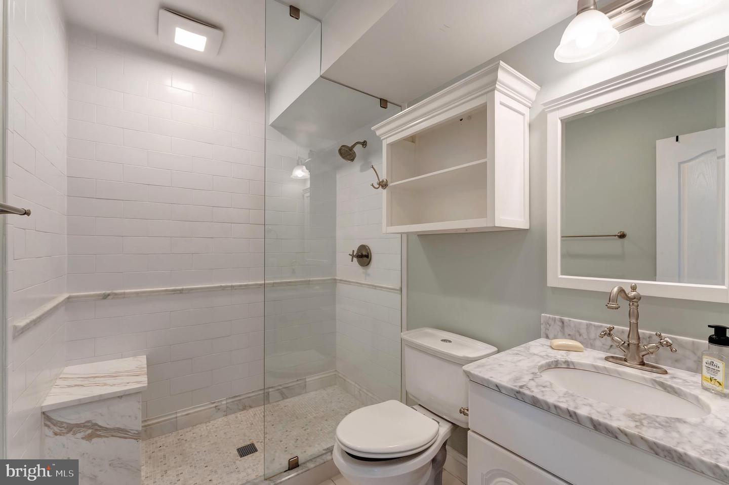5026 HUNTWOOD MANOR DR, FAIRFAX, Virginia 22030, 7 Bedrooms Bedrooms, ,8 BathroomsBathrooms,Residential,For sale,5026 HUNTWOOD MANOR DR,VAFX2242968 MLS # VAFX2242968