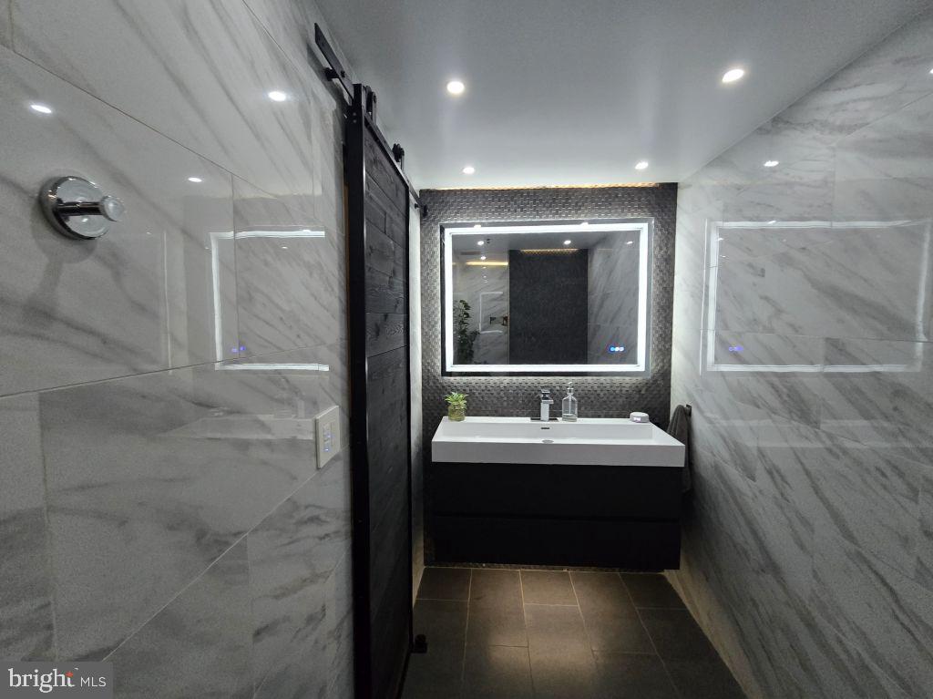 1211 S EADS ST #1701, ARLINGTON, Virginia 22202, 1 Bedroom Bedrooms, ,1 BathroomBathrooms,Residential,For sale,1211 S EADS ST #1701,VAAR2058080 MLS # VAAR2058080