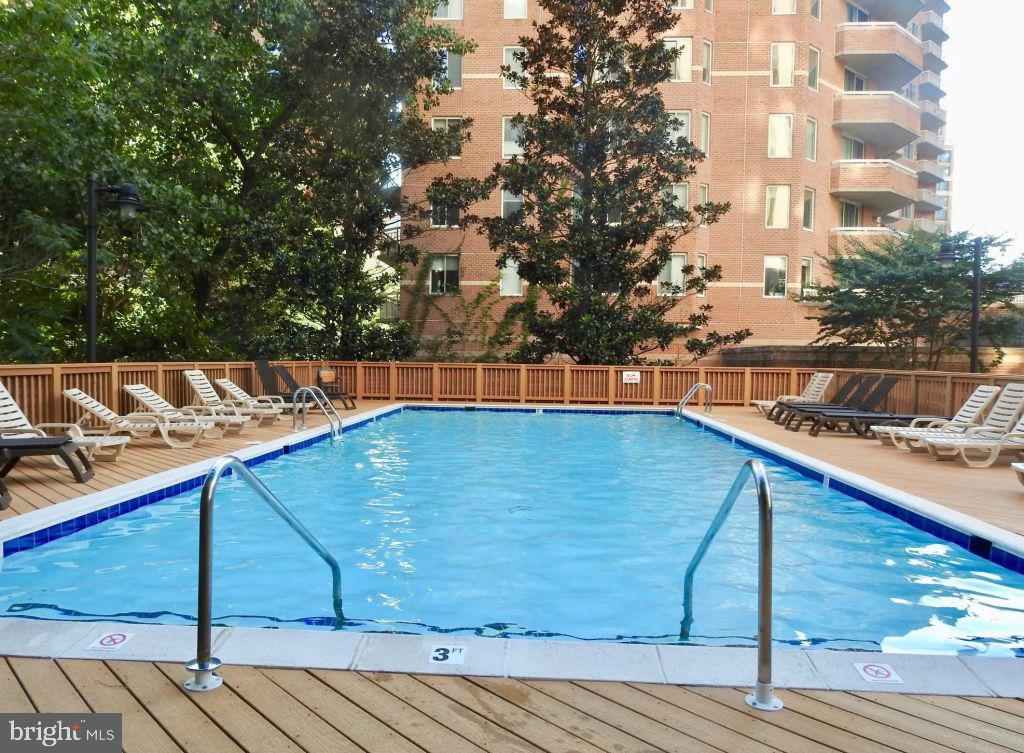 1211 S EADS ST #1701, ARLINGTON, Virginia 22202, 1 Bedroom Bedrooms, ,1 BathroomBathrooms,Residential,For sale,1211 S EADS ST #1701,VAAR2058080 MLS # VAAR2058080