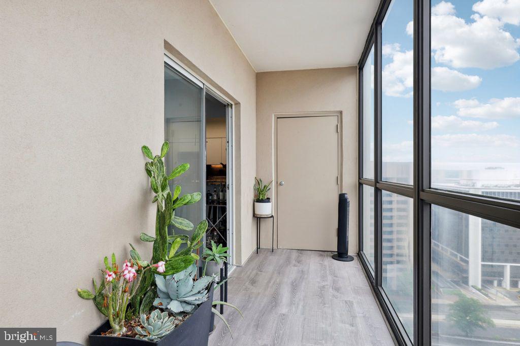 1211 S EADS ST #1701, ARLINGTON, Virginia 22202, 1 Bedroom Bedrooms, ,1 BathroomBathrooms,Residential,For sale,1211 S EADS ST #1701,VAAR2058080 MLS # VAAR2058080