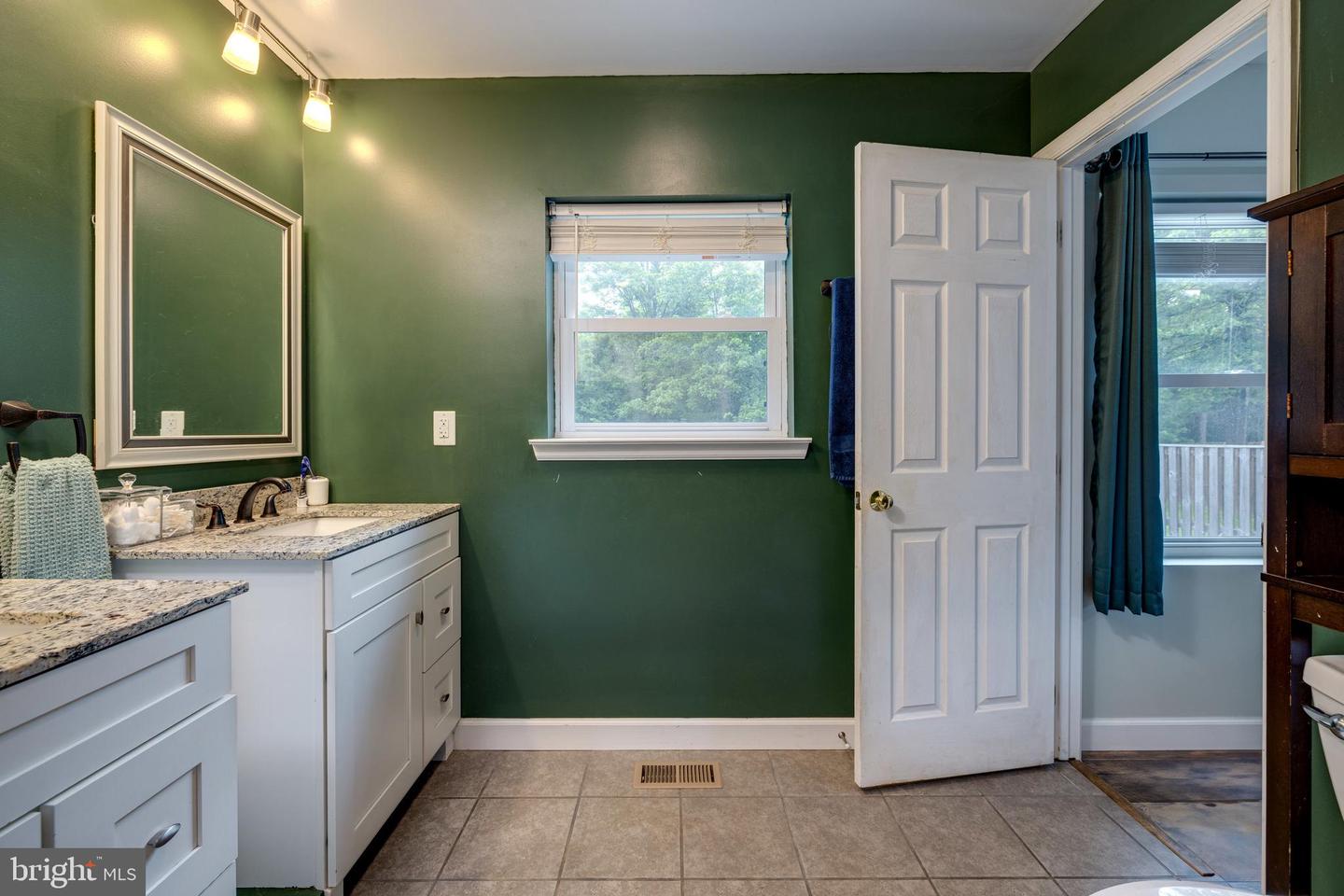94 EAGLE CT, WOODSTOCK, Virginia 22664, 3 Bedrooms Bedrooms, ,2 BathroomsBathrooms,Residential,For sale,94 EAGLE CT,VASH2011548 MLS # VASH2011548