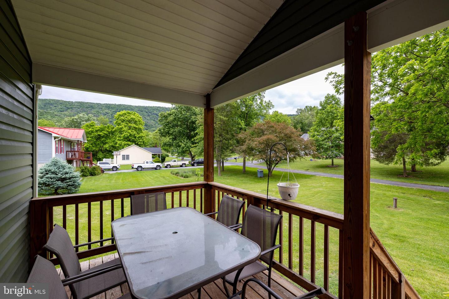 94 EAGLE CT, WOODSTOCK, Virginia 22664, 3 Bedrooms Bedrooms, ,2 BathroomsBathrooms,Residential,For sale,94 EAGLE CT,VASH2011548 MLS # VASH2011548