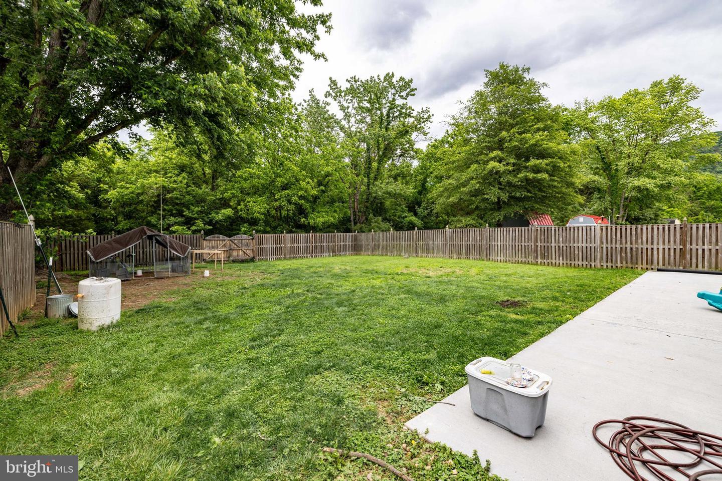94 EAGLE CT, WOODSTOCK, Virginia 22664, 3 Bedrooms Bedrooms, ,2 BathroomsBathrooms,Residential,For sale,94 EAGLE CT,VASH2011548 MLS # VASH2011548