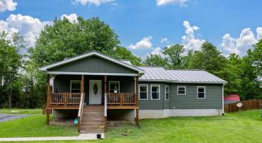 94 EAGLE CT, WOODSTOCK, Virginia 22664, 3 Bedrooms Bedrooms, ,2 BathroomsBathrooms,Residential,For sale,94 EAGLE CT,VASH2011548 MLS # VASH2011548