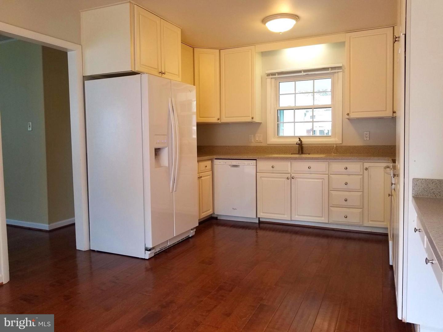13211 PENNERVIEW LN, FAIRFAX, Virginia 22033, 3 Bedrooms Bedrooms, ,2 BathroomsBathrooms,Residential,For sale,13211 PENNERVIEW LN,VAFX2242860 MLS # VAFX2242860