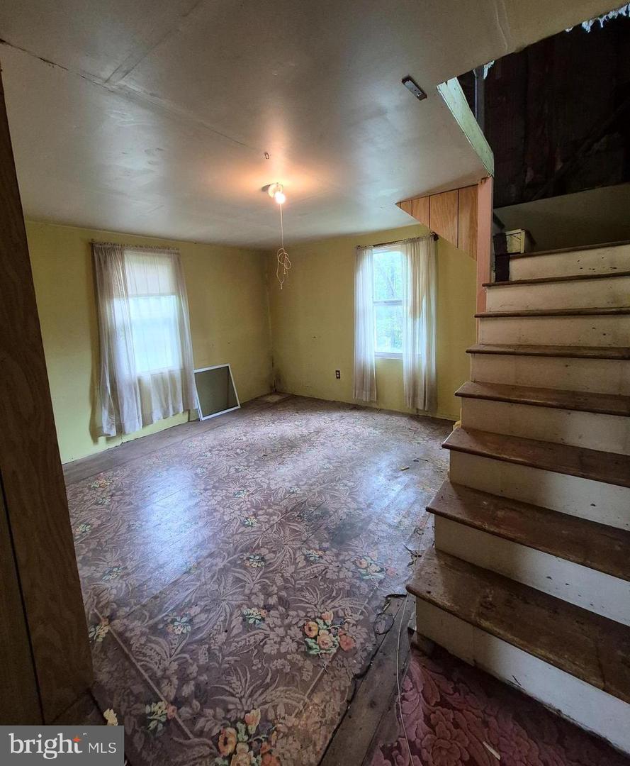 1106 MORELAND GAP RD, NEW MARKET, Virginia 22844, 2 Bedrooms Bedrooms, ,1 BathroomBathrooms,Residential,For sale,1106 MORELAND GAP RD,VASH2011552 MLS # VASH2011552